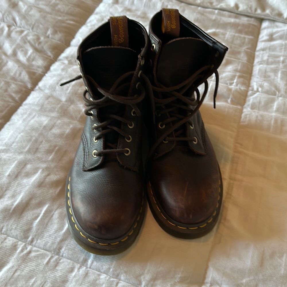 Doc Marten - 1460 Crazy Horse Leather Lace up Boots.  Size 9.